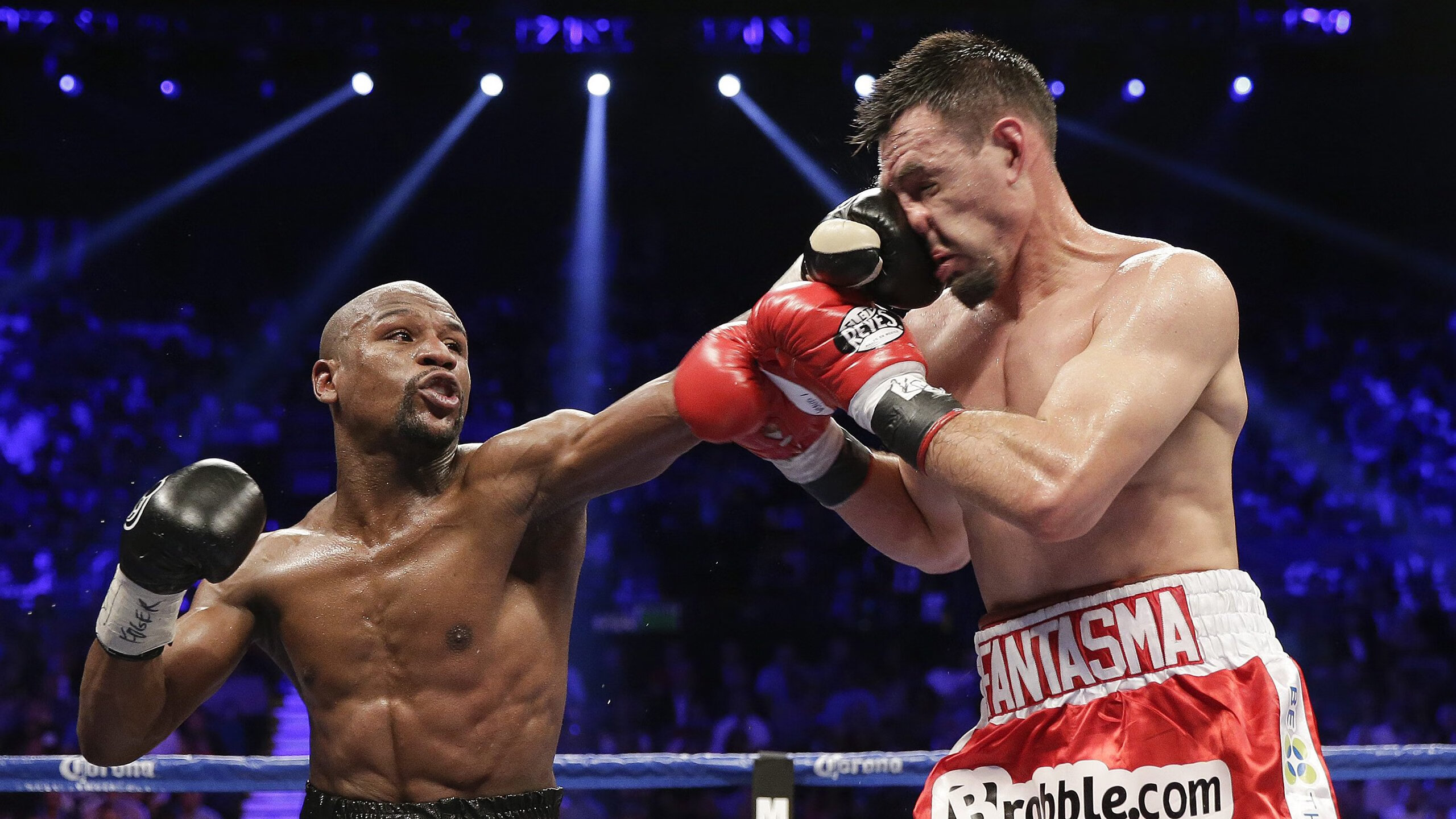 “广州队青训营吸引全国青少年足球爱好者”，广州足球青训中心